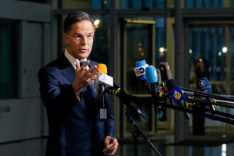 secretarul general al nato vine in romania mark rutte participa la forumul nato al industriei de aparare 6908f44540c07