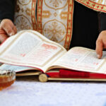 sfanta mucenita ecaterina 2025 preotul explica de ce ziua de 25 noiembrie este marcata cu cruce neagra in calendarul ortodox 692538f84df46