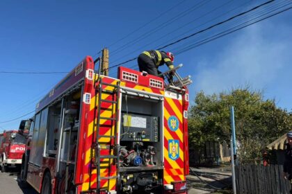 si a dat foc casei apoi a spus ca a fost urmarit si atacat de necunoscuti povestea incredibila a unui recidivist din mangalia condamnat la 3 ani de inchisoare 6913bc618e64a