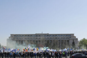 sindicalistii bns protesteaza azi in piata victoriei care sunt revendicarile lor 69143537930a6