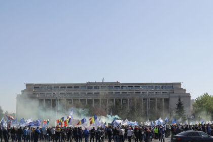 sindicalistii bns protesteaza azi in piata victoriei care sunt revendicarile lor 69143537930a6