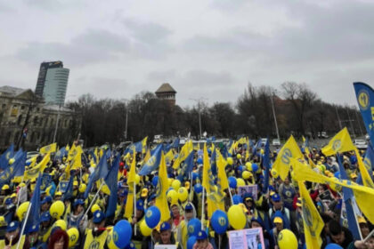 sindicalistii din sanatate ii cer lui bolojan sa nu le taie salariile cu 10 situatia este chiar mai grava 6922fbf2da5f3