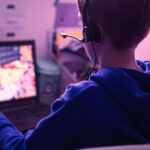 sudiu 69 dintre copiii romani cu varste intre 10 si 14 ani se joaca zilnic online 30 au baut cel putin o data iar 13 au fumat 692b324b65fc3