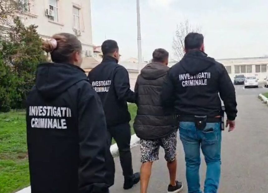 surse detalii mai putin stiute despre tanarul din lumina acuzat ca ar fi ucis o femeie din navodari era clasa a iii a iar judecatorii au remarcat riscul savarsirii de infractiuni 691b772434e1e