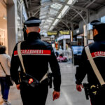 trei romani au fost arestati in italia pentru ca au santajat un italian care incerca sa vanda un hotel 6914a21678782