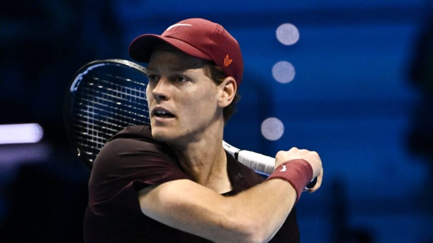 turneul campionilor sinner l a invins pe zverev pentru a treia oara in 17 zile si s a calificat in semifinale la torino 691589a67d6b8