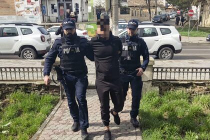 un barbat condamnat pentru loviri si marturie mincinoasa a fost incarcerat la penitenciarul poarta alba 690c82b846a79