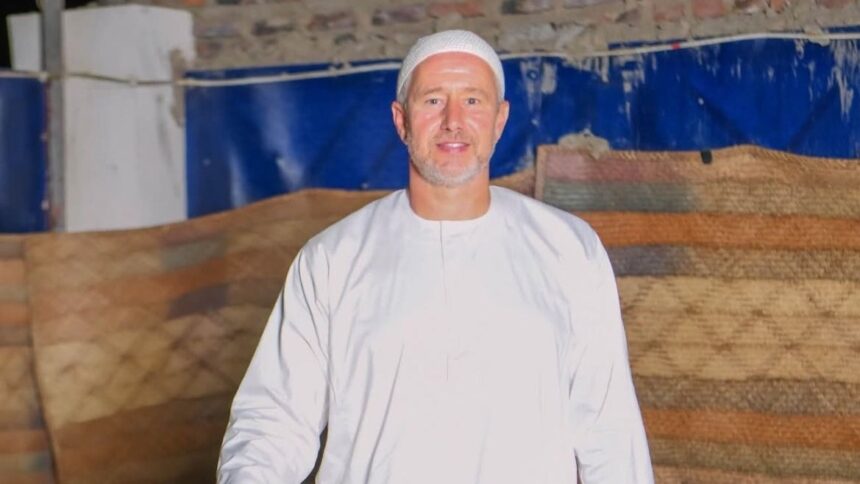 unde a ajuns reghecampf va juca in cel mai bizar campionat de cand s a apucat de antrenorat 69086fbe767ec