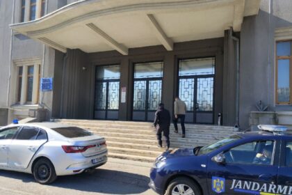 unul dintre inculpatii din dosarul portul a batut palma cu dna tribunalul constanta ar putea admite maine acordul de recunoastere a vinovatiei 691f72becf3de