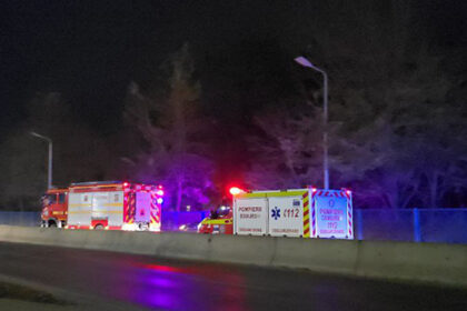 update interventie majora a pompierilor la cumpana unde arde o casa au fost anuntate enel si congaz 69208c0230d98