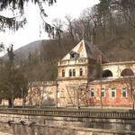 video 19 cladiri istorice din cea mai frumoasa statiune balneara din europa acum in paragina ar putea fi preluate de stat 6918d5e6d09c3