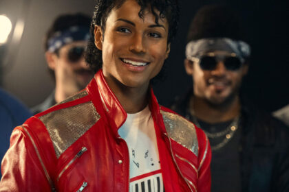video a fost lansat primul trailer al filmului despre viata lui michael jackson nepotul cantaretului joaca rolul principal 691ada96259e3
