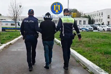 video a fost retinut de politistii din harsova un tractorist beat crita soferul nu avea permis iar autovehculul era neinmatriculat 691316afa2cf8