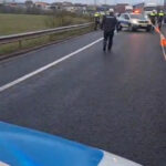 video accident grav pe dn6 o femeie pieton a murit dupa ce ar fi fost tarata 500 de metri unul dintre soferi ar fi fugit de la fata locului 6920164434ca0