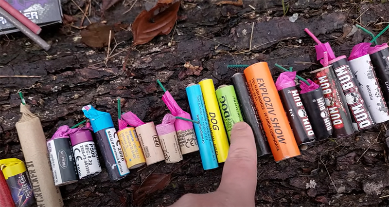 video constanta 300 de kilograme de petarde gasite in masina unor tineri marfa si autoturismul au fost confiscate 691d8d9a2a0d1