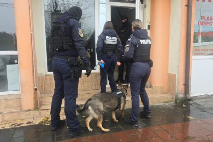 video constanta zeci de perchezitii cu mascatii la o grupare care exploata sexual minore si vindea droguri ce transmite oficial ipj constanta 691db0cb1b8c8