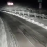 video drumarii intervin in zonele montane pentru curatarea soselelor la altitudini mari ninge 691d76abdbcc8