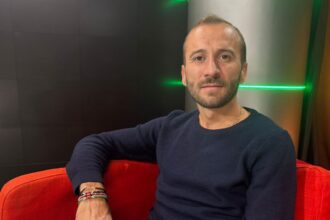 video exclusiv i a batut pe kenyeni si i a impresionat pe organizatori nicolae soare a explicat la povestile sport ro cum a reusit noul record national in prob 6912255419796