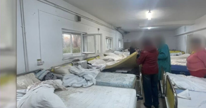video imagini de groaza intr un spital de stat din romania pacienti legati si tinuti in mizerie 691458444a5da