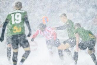 video in ce conditii meteo imposibile s a jucat finala campionatului canadei cu un fotbalist moldovean titular 69131ee36bd2f