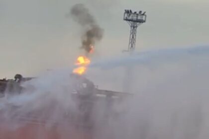 video incendiul de la vasul cu gpl din zona plauru ceatalchioi a fost stins situatia nu mai prezinta niciun risc pentru populatie spun autoritatile 691c85d8759d5