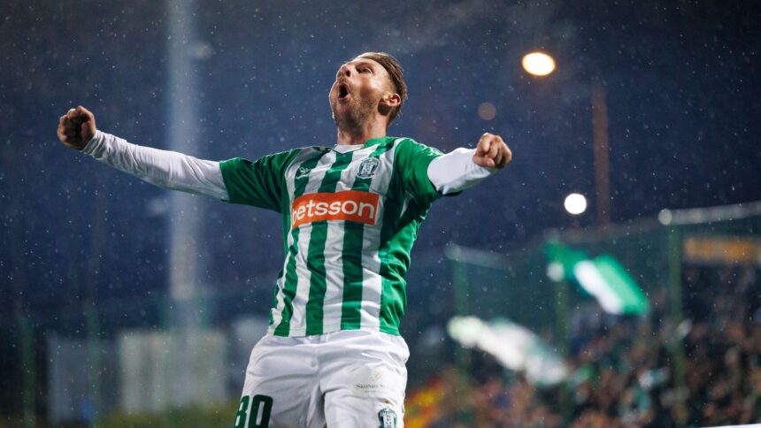 video liviu antal la la la la la celebrare fantastica a fanilor dupa al optulea meci consecutiv cu gol pentru roman 69084c9ccba49