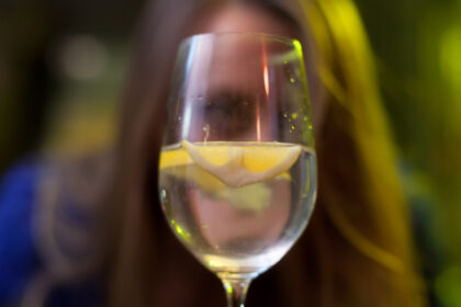 video orasul din romania care a introdus in mai multe baruri angel shot codul care poate folosit de femeile aflate in pericol 69195b7dc1034