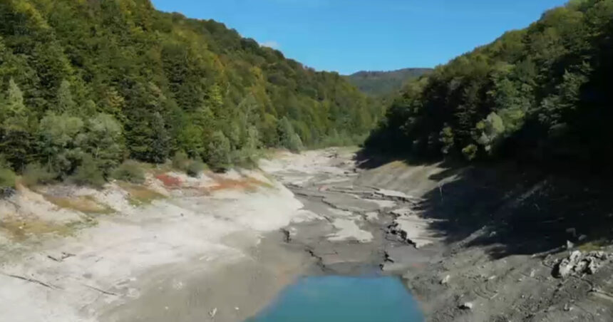 video prefectul din prahova acuzatii la adresa apelor romane ne au asigurat ca alimentarea cu apa nu este in pericol 692c1a5370c52