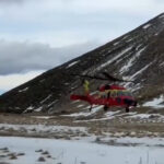video premiera elicopter black hawk folosit intr o misiune de salvare montana salvamontistii cauta un tanar disparut de 4 zile in bucegi 6927ff4363ce6