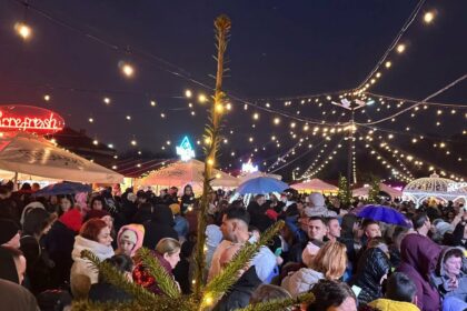 video razvan botezatu a rupt gura targului cu targul de craciun de la lazu pe drumul constanta lazu s a circulat bara la bara 692c2344ac6b7