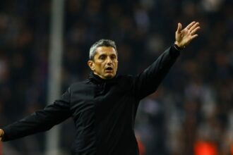 video razvan lucescu pe urmele tatalui dupa ce a pierdut derby ul greciei de ce a dat vina pe arbitri 6911952426a1a