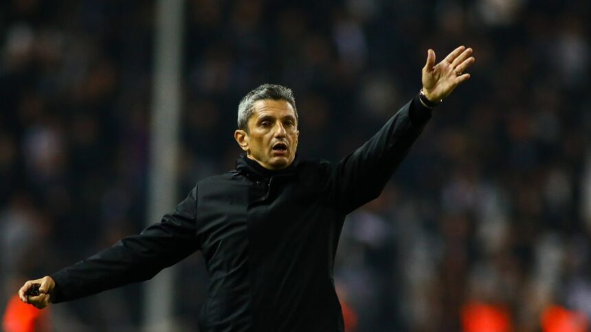 video razvan lucescu pe urmele tatalui dupa ce a pierdut derby ul greciei de ce a dat vina pe arbitri 6911952426a1a