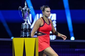 video sabalenka reactie jignitoare la adresa rybakinei atitudine de pierzatoare din partea numarului 1 wta dupa finala turneului campioanelor 691309cf60c00