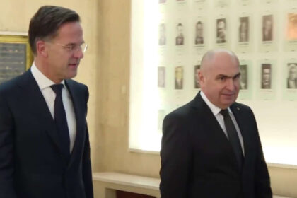video secretarul general al nato a ajuns la guvern mark rutte a fost primit de premierul ilie bolojan 690b660e48659