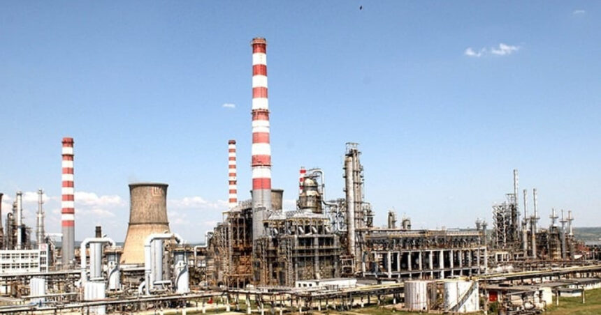 video statul roman renunta la preluarea rafinariei lukoil vanzarea va fi facuta in doua etape surse 691dd2104ed94