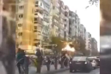 video tramvai cuprins de flacari in capitala 690c8b6ee7d31