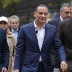 videofoto alegeri locale 2025 daniel baluta si a depus candidatura la capitala sorin grindeanu marele absent de la eveniment 69187460c6bae