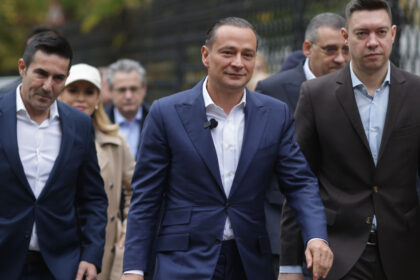 videofoto alegeri locale 2025 daniel baluta si a depus candidatura la capitala sorin grindeanu marele absent de la eveniment 69187460c6bae