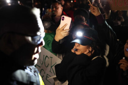 videofoto raid al agentilor federali in charlotte 81 de persoane arestate in doar cinci ore la protestele masive din carolina de nord 691b4eb69be21