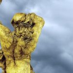 weartable art to wear expozitie romano spaniola la madrid expozitia reuneste creatiile masteranzilor de la facultatea de arte a universitatii ovidius din constanta 69299537b50e2