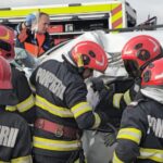 accident grav pe dj222 intre pestera si remus opreanu un autoturism s a rasturnat o victima este incarcerata 693528ecec91e