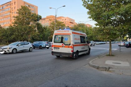 accident incredibil peste drum de politia rutiera constanta o adolescenta de 17 ani transportata la spital cu hemoragie 693807a4302cb