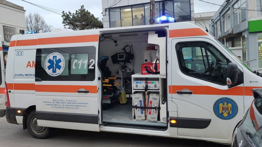 accident rutier grav aproape de scoala 23 din constanta un copil a ajuns la spital dupa ce o remorca a intrat intr un autoturism 6937d67c5d08c