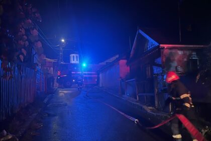 alerta arde o casa din comuna saligny 6946fc3bd7e7d