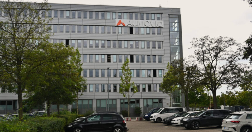 aumovio a anuntat reduceri de personal la nivel national restructurarea vizeaza 641 de posturi pana la finalul lui 2026 6931523ab1160