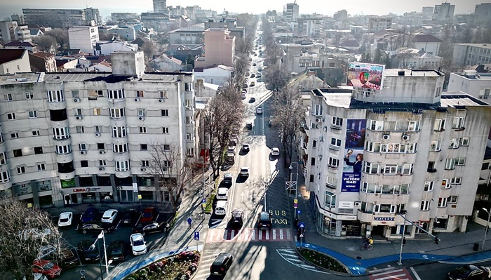 autorizatia pentru ecranul led de pe blocul din zona capitol ar putea fi anulata definitiv tribunalul spunea ca depaseste dimensiunea legala 693e394d0627d