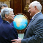 belarusul a eliberat 123 de detinuti politici inclusiv laureatul nobel ales bialiatki anuntul sua privind ridicarea sanctiunilor 693d8eb9f3ce7