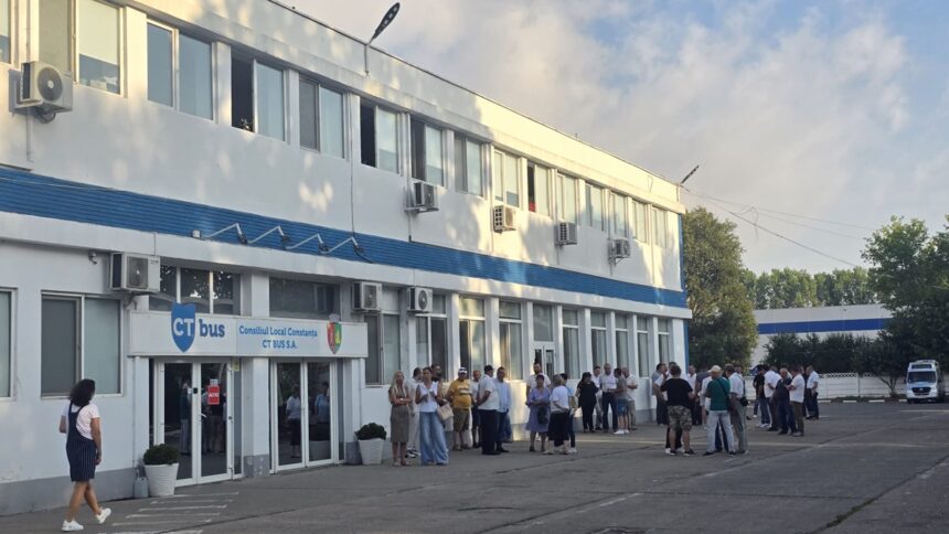 ce spune conducerea ct bus sa despre plata salariilor angajatilor companiei 692ee9560d974