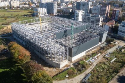 cni sustine ca nu ia in calcul rezilierea contractului cu constructorul sali polivalente 693b48c721951