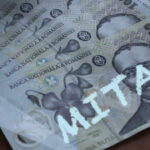 comisar sef de politie prins in flagrant cand primea 10 000 de lei mita in parcarea unui fast food din giurgiu 6933501ceb3df